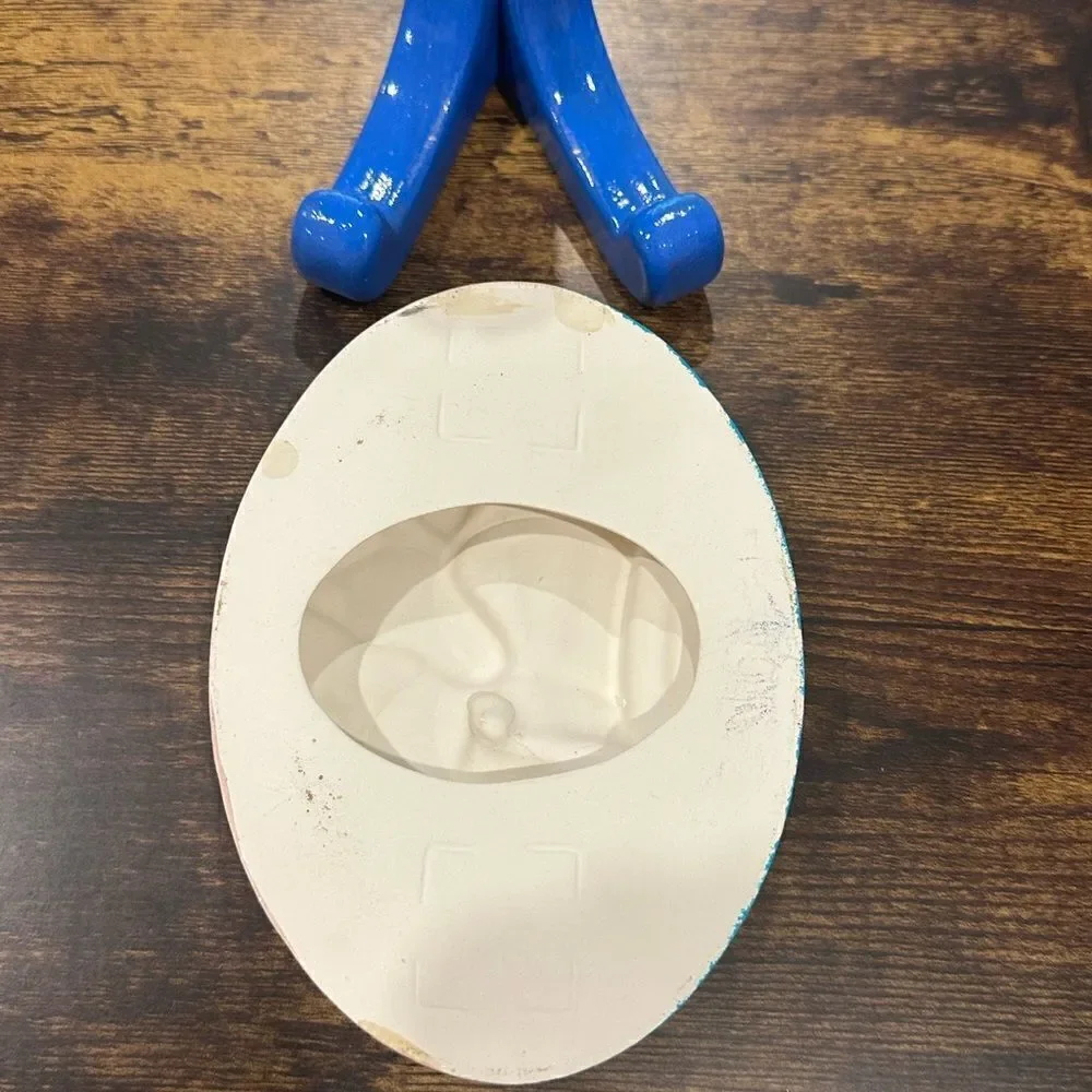 Beach sandals ceramic plate stand
